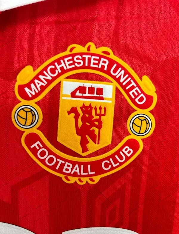 Retro 93/94 Manchester United Home Long Sleeve Jersey - Image 6