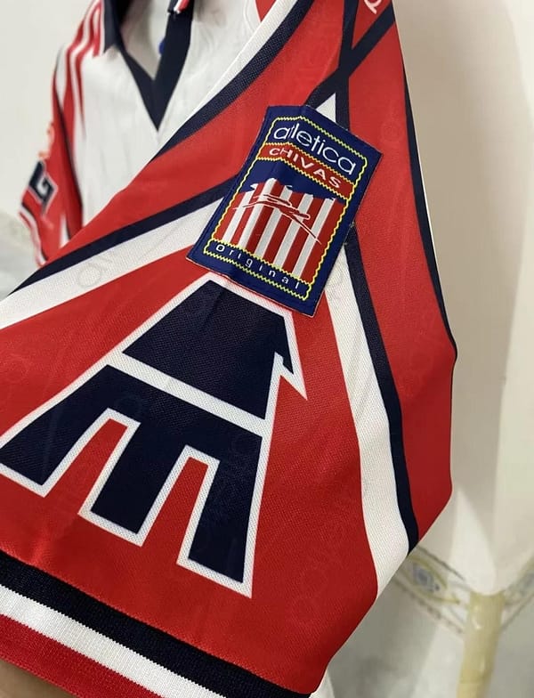 Retro 98/99 Chivas Guadalajara Away White Jersey - Image 6
