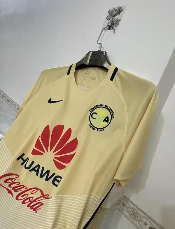 Retro 16/17 Club America Home Jersey - Image 3