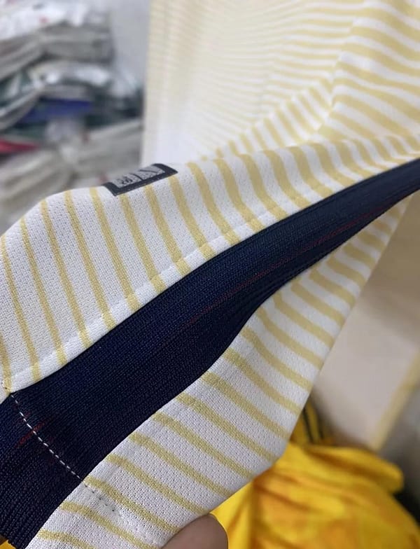 Retro 16/17 Club America Home Jersey - Image 5
