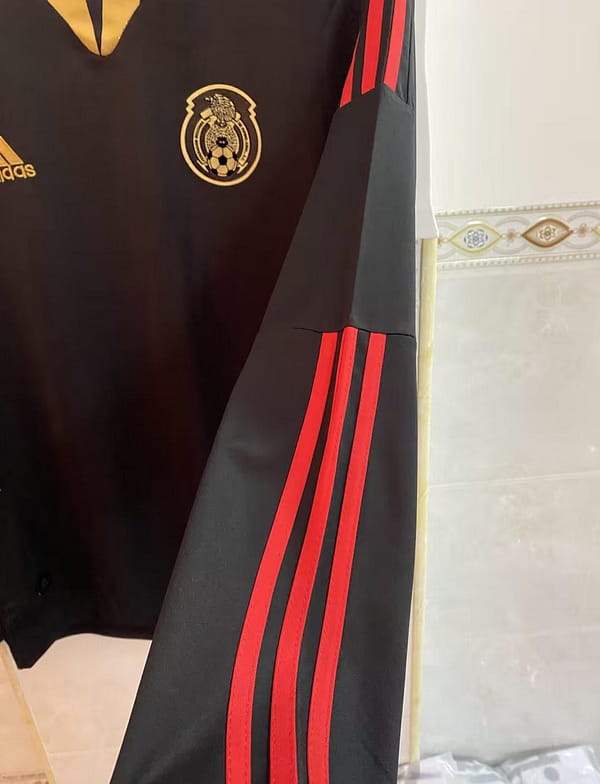 Retro 2011 Mexico Away Black Long Sleeve Jersey - Image 4