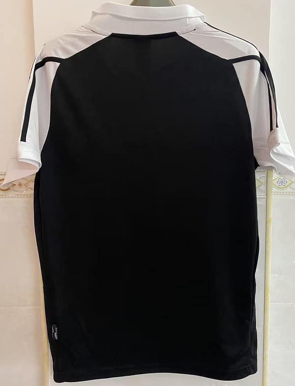 Retro 01/02 Real Madrid Away Black Jersey - Image 5