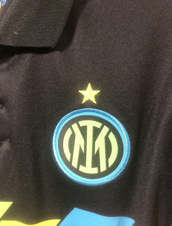 Retro 21/22 Inter Milan Third Black Jersey - Image 5