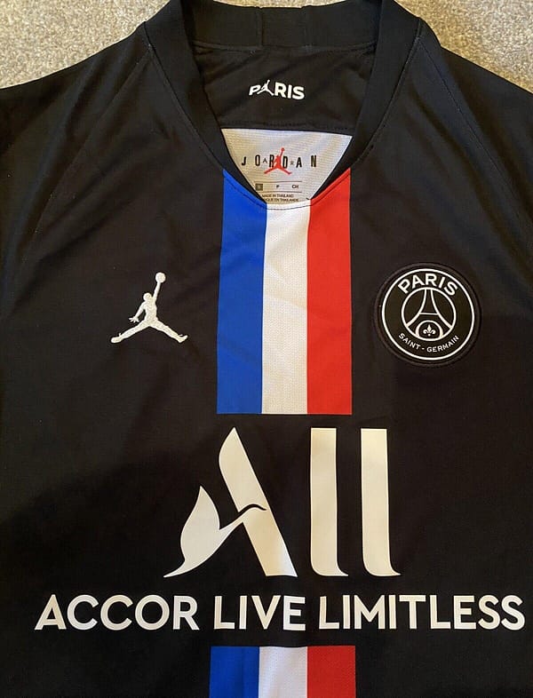 Retro 19/20 PSG Forth Jersey - Image 3