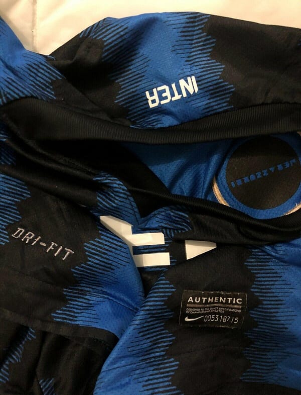 Retro 10/11 Inter Milan Home Long Sleeve Jersey - Image 5