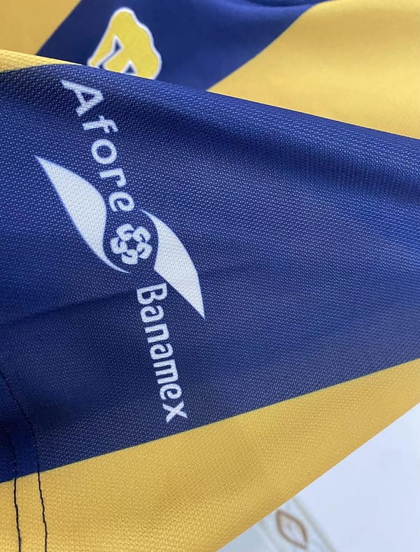 Retro 00/01 Pumas UNAM Home Jersey - Image 7