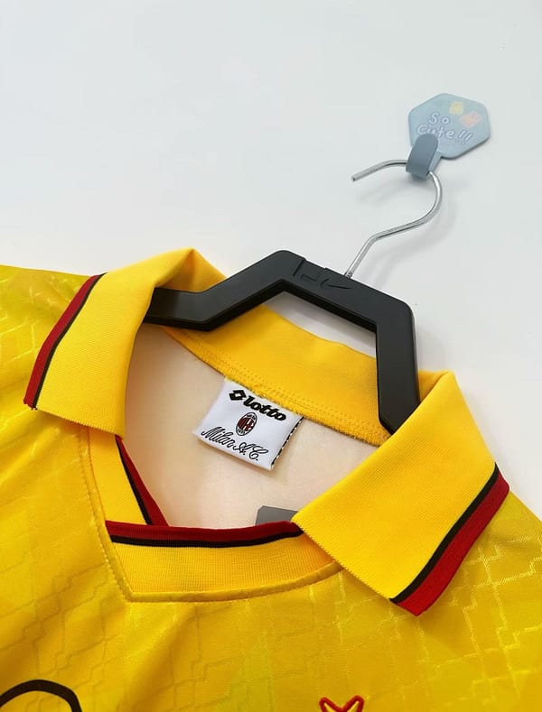 Retro 95/96 AC Milan Third Yellow Jersey - Image 3