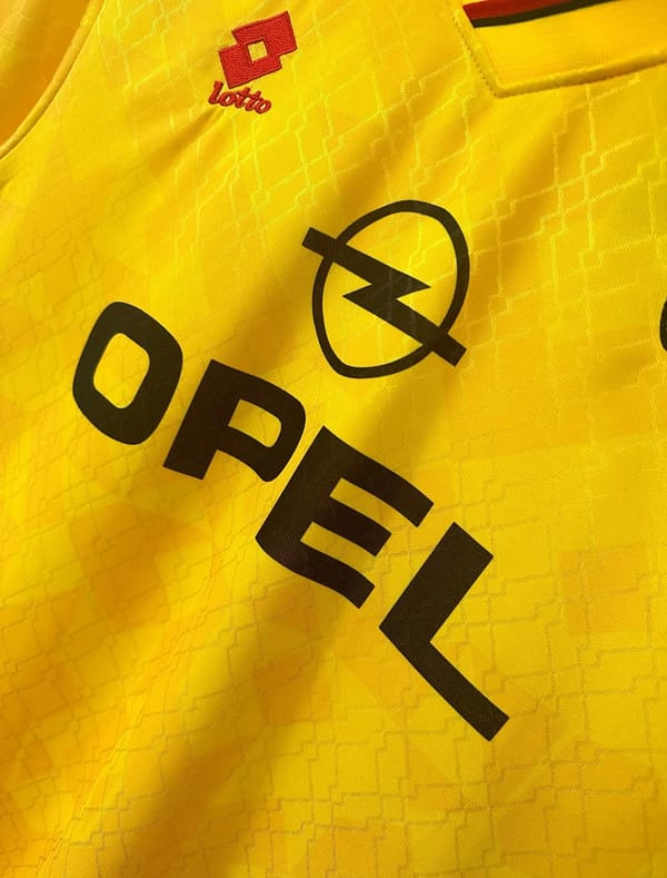 Retro 95/96 AC Milan Third Yellow Jersey - Image 4