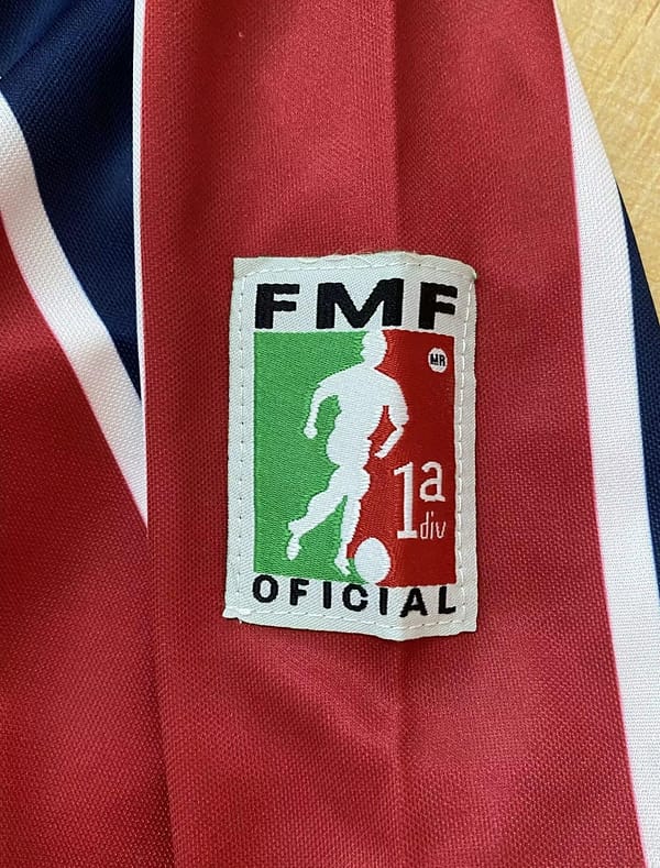Retro 96/97 Chivas Guadalajara Away Jersey - Image 3