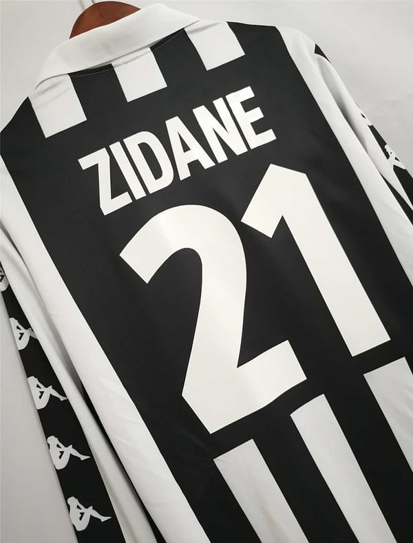 Retro 99/00 Juventus Home Long Sleeve Jersey - Image 2