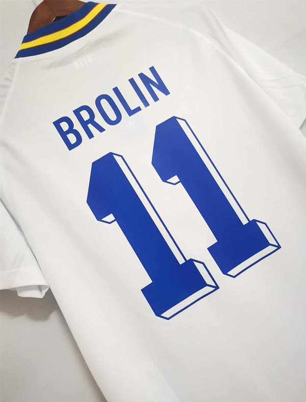 Retro 1994 Sweden Away White Jersey - Image 5
