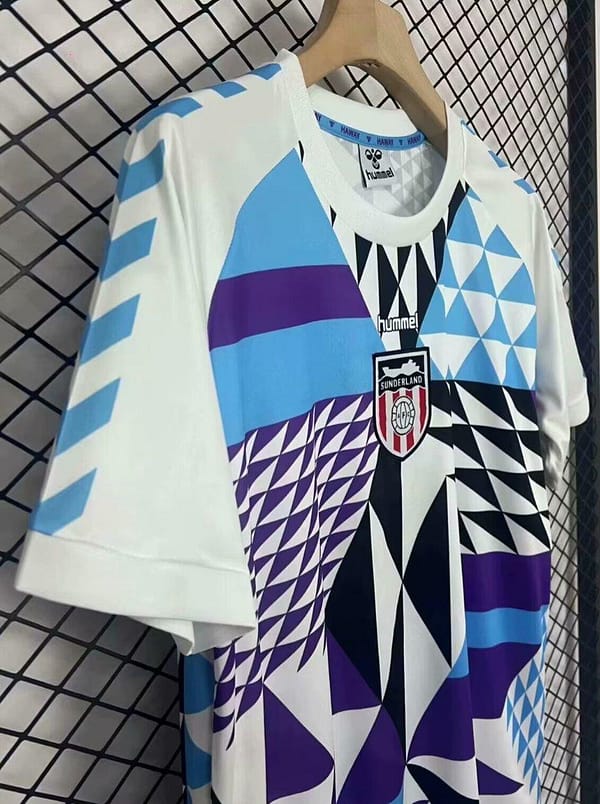 24/25 Sunderland Hummel Remix Matchday Jersey - Image 4