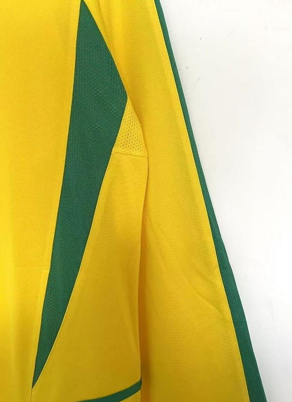 Retro 2002 Brazil Home Long Sleeve Jersey - Image 4