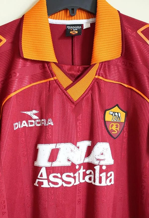 Retro 99/00 AS Roma Home Jersey - Image 4