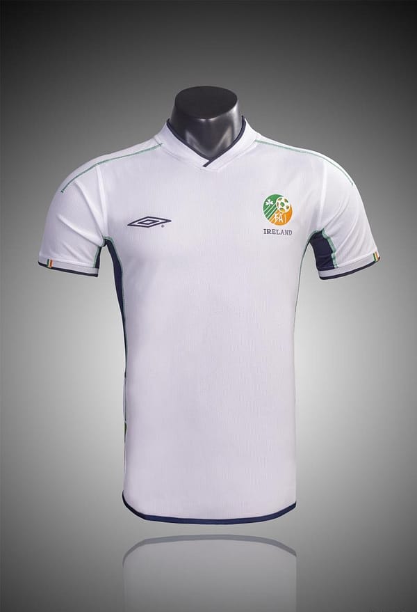 Retro 2002 Ireland Away Soccer Jersey