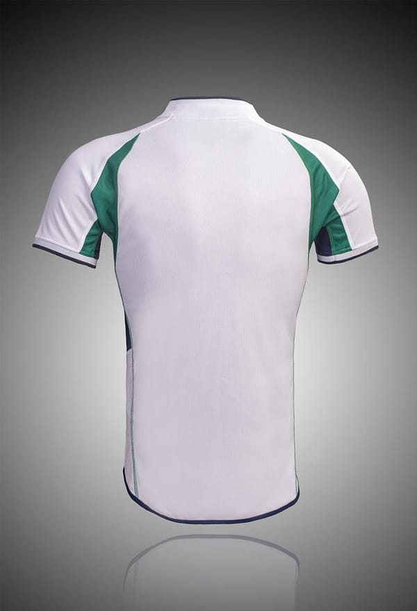 Retro 2002 Ireland Away Soccer Jersey - Image 10