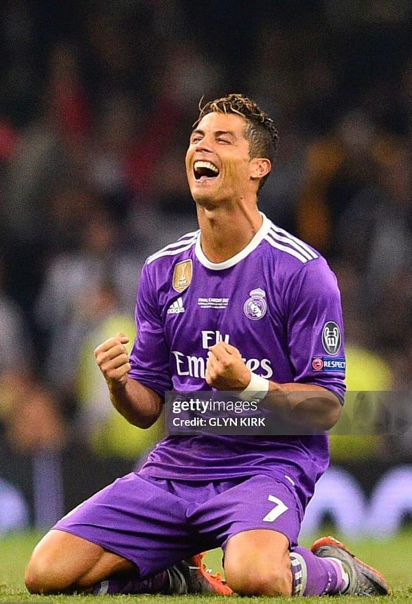 Player Version Retro 16/17 Real Madrid Away Long Sleeve Jersey - Image 8