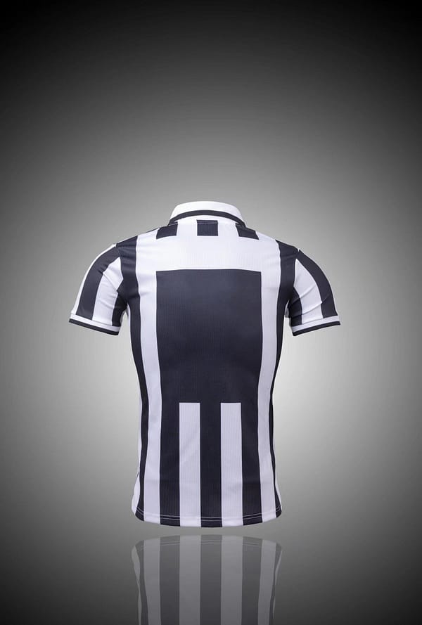 RETRO 95/97 Juventus Home Soccer Jersey - Image 10