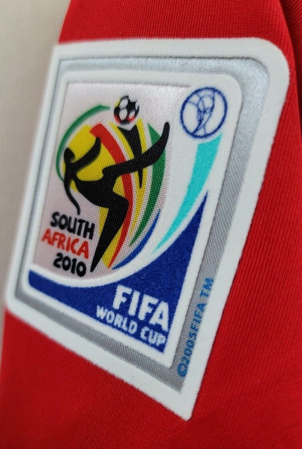 Retro 2010 Spain Home Jersey - Image 6