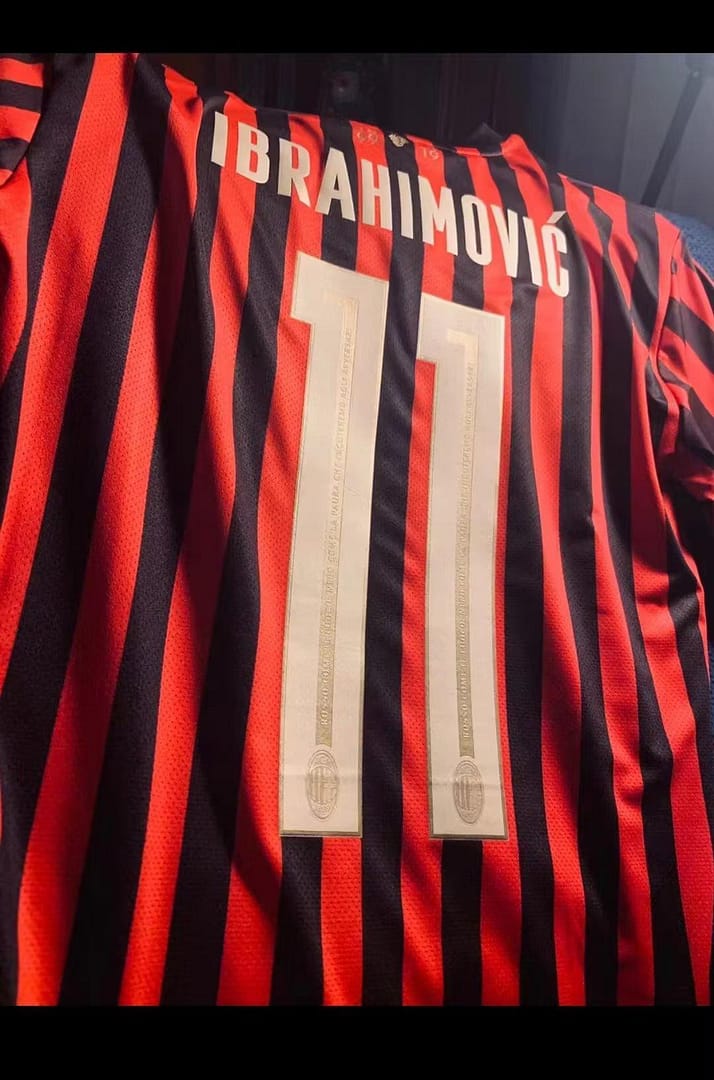 Retro 19/20 AC Milan Anniversary 120TH Home Jersey - Image 9