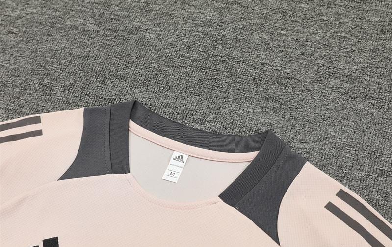 24/25 Real Madrid Pink Short Sleeve Jersey+Shorts - Image 11