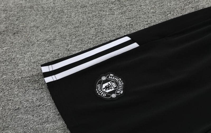 24/25 Manchester United White Short Sleeve Jeresy+Shorts - Image 4