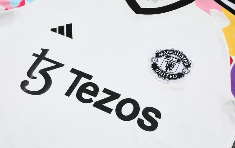 24/25 Manchester United White Short Sleeve Jeresy+Shorts - Image 9