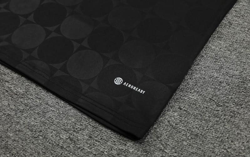 24/25 Manchester United Black Short Sleeve Jeresy+Shorts - Image 7