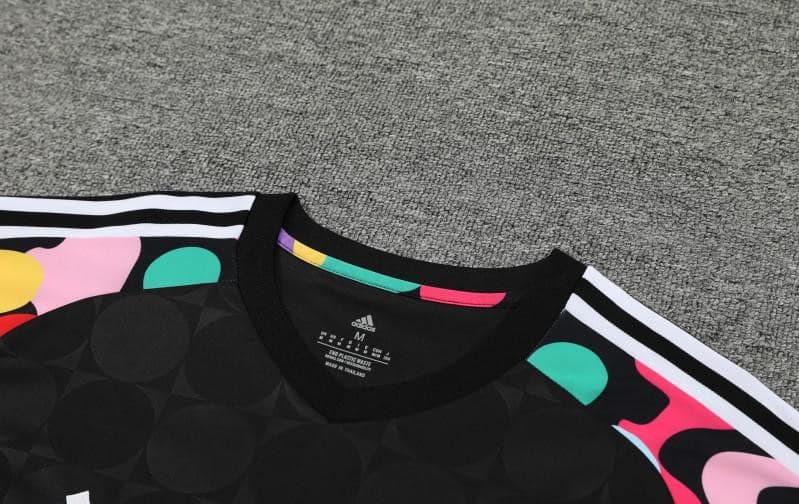 24/25 Manchester United Black Short Sleeve Jeresy+Shorts - Image 10