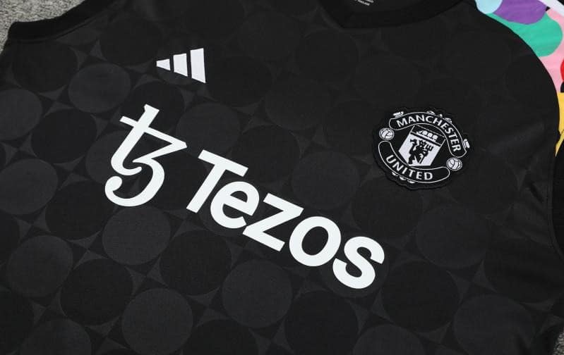 24/25 Manchester United Black Vest Jeresy+Shorts - Image 8