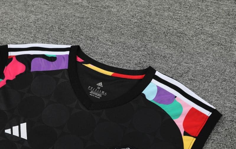 24/25 Manchester United Black Vest Jeresy+Shorts - Image 9