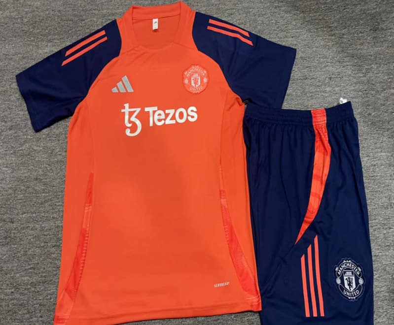 24/25 Kids Manchester United Orange Short Sleeve Jersey+Shorts - Image 2