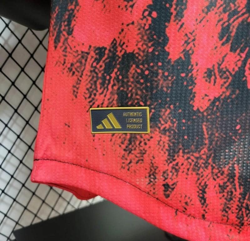 Player Version 24/25  Manchester United Black/Red Special Jersey - Image 2