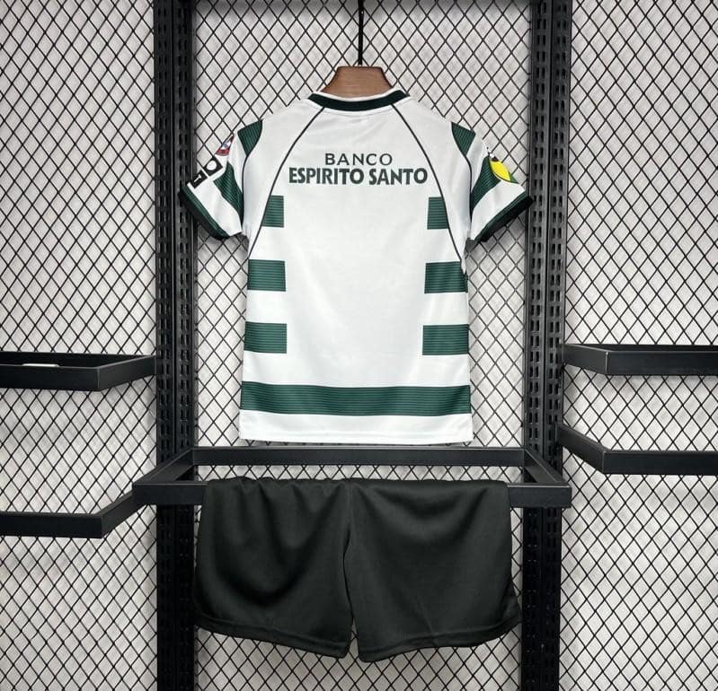 Retro 01/03 Kids Sporting CP Home Jersey - Image 3