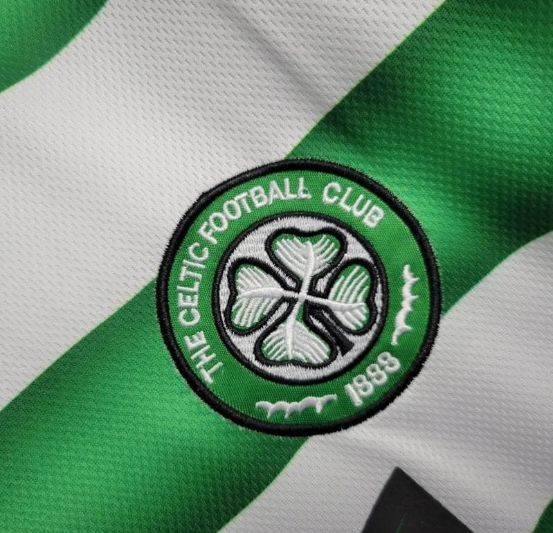 Retro 05/06 Celtic Home Jersey - Image 5