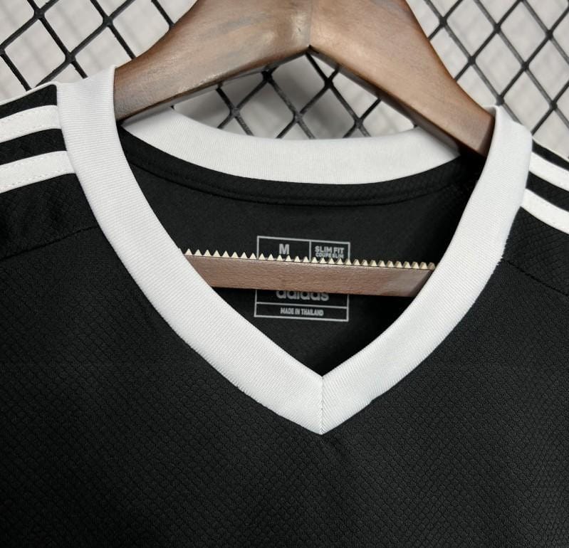 24/25 Manchester United Fourth Goalkeeper Jersey - Image 9