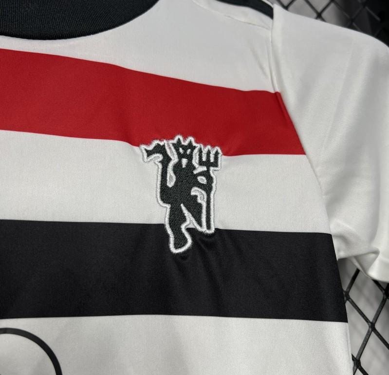 24/25 Kids Manchester United THIRD Jersey - Image 4