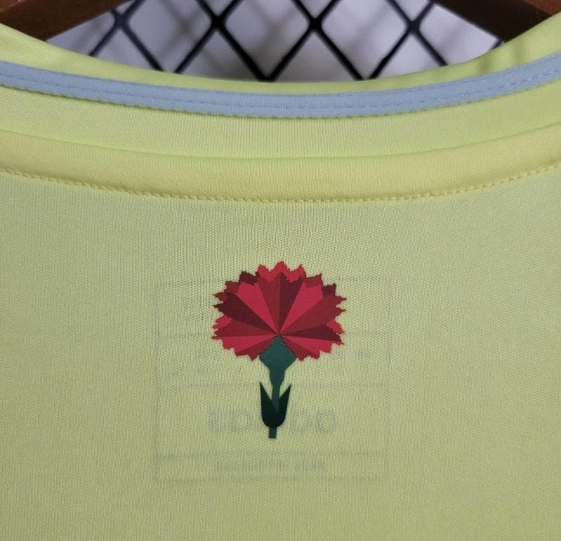 24/25 Spain Away Yellow Jersey - Image 2