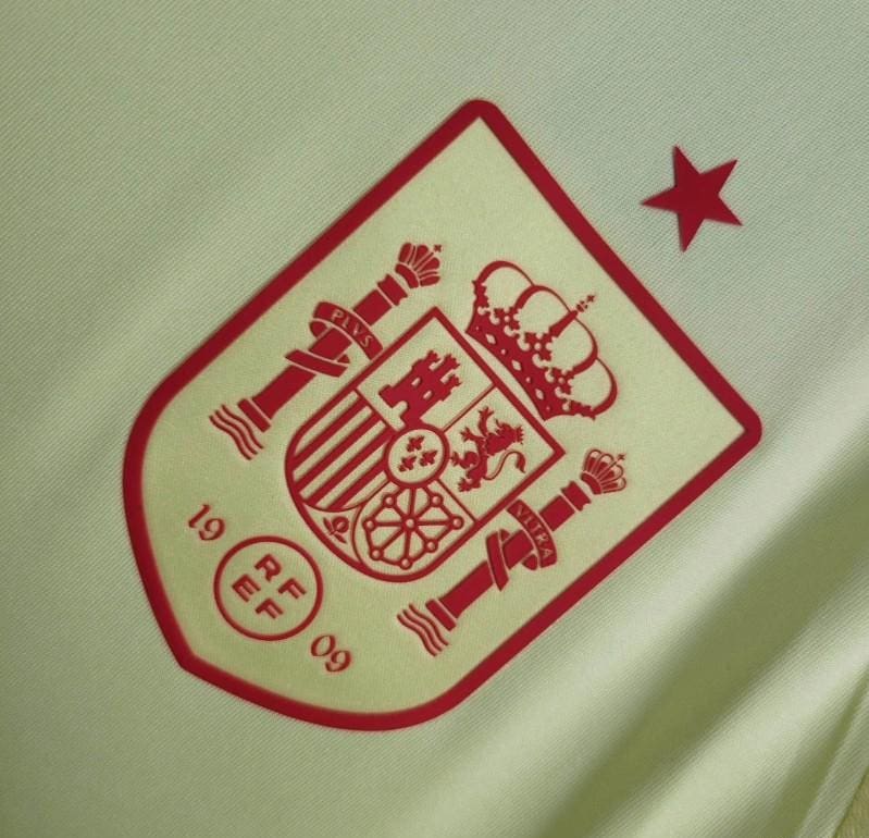24/25 Spain Away Yellow Jersey - Image 9