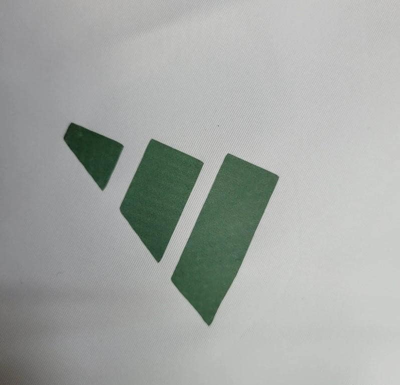 24/25 Manchester United Green Windbreaker - Image 4