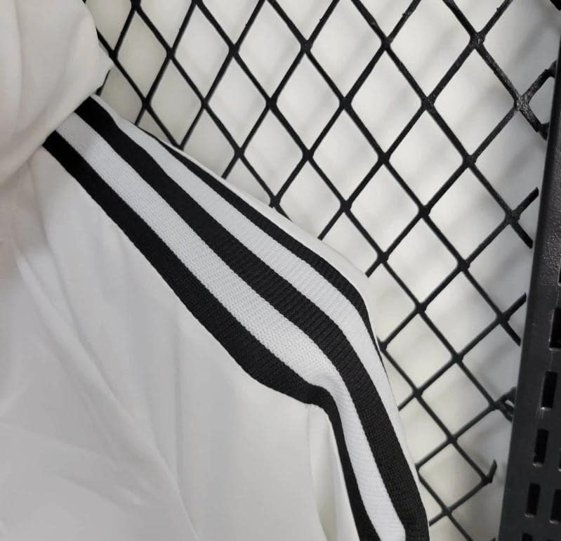 24/25 Real Madrid Black White Windbreaker - Image 4