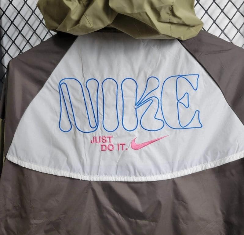 24/25 Windbreaker Nike - Image 2