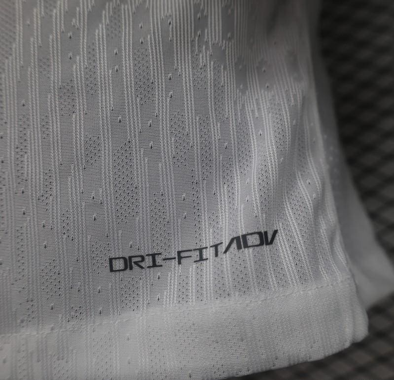 Player Version 24/25 PSG Away White Jersey - Image 6