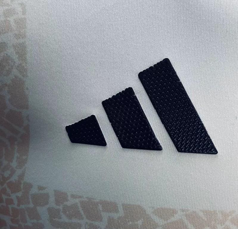 Player Version 24/25 Flamengo Pre-Match White Training Jersey - Image 8