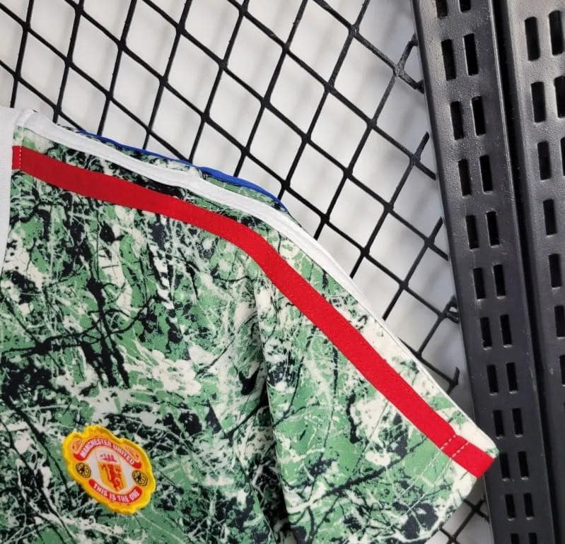 24/25 Kids Manchester United F.C X Stone Roses Icon Jersey - Image 4