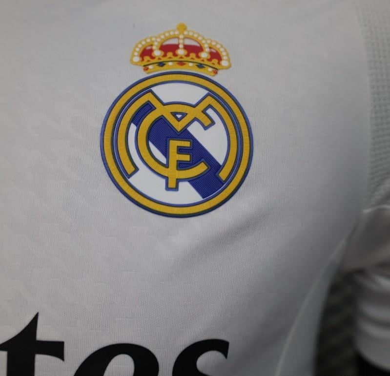 Player Version 24/25 Real Madrid Home Jersey - Image 8