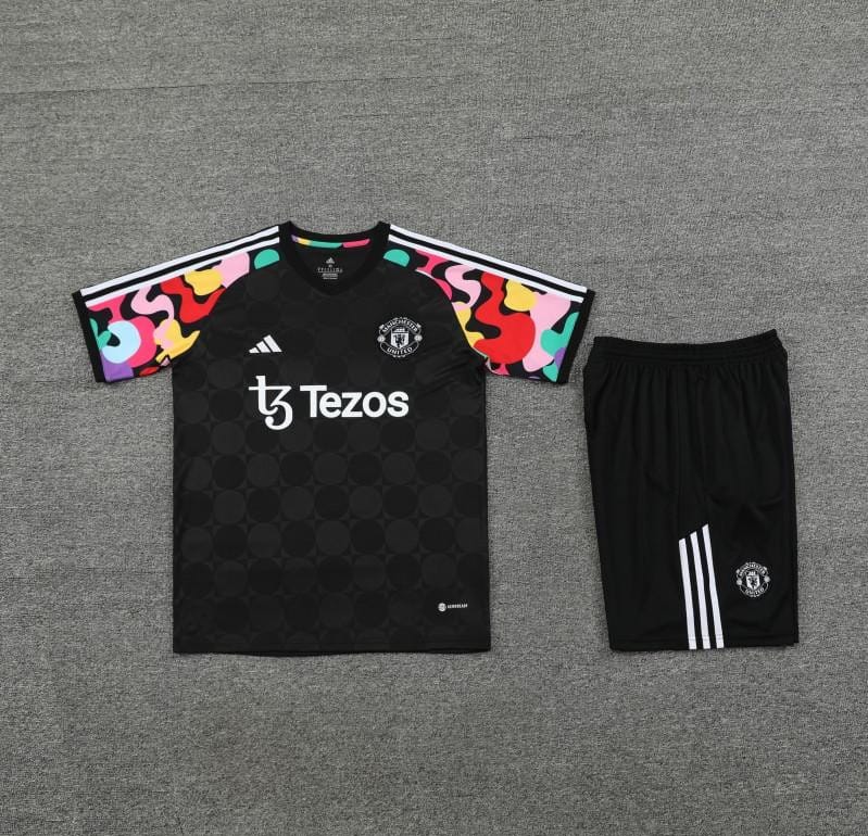 24/25 Manchester United Black Short Sleeve Jeresy+Shorts - Image 11