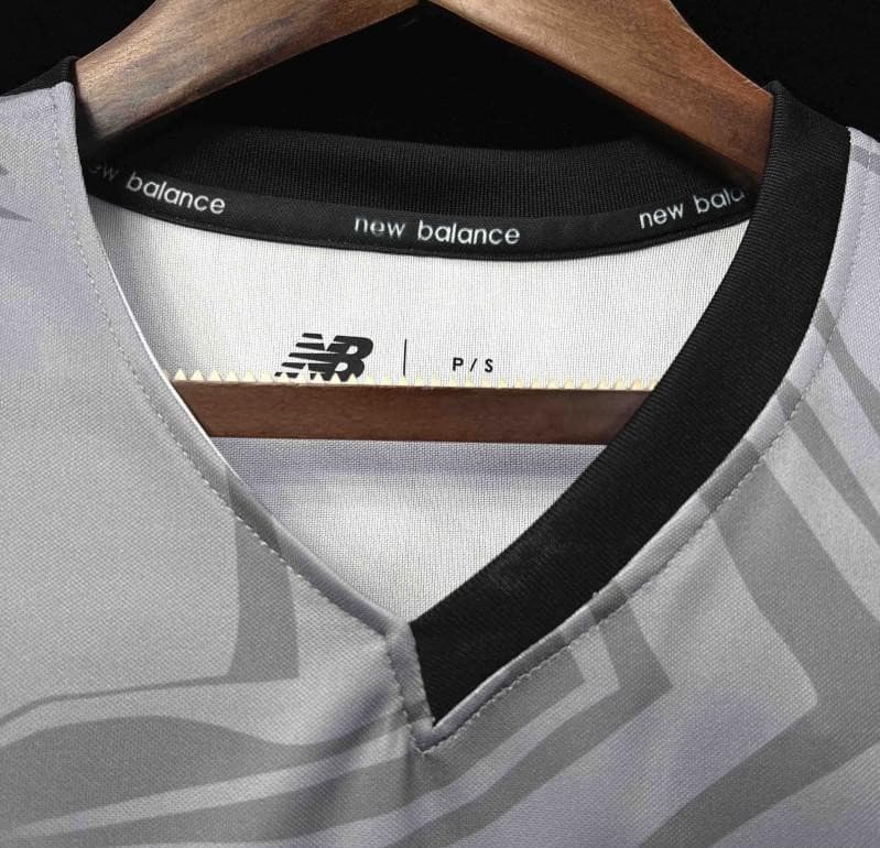 24/25 Sao Paulo Goalkeeper Grey Jersey - Image 3