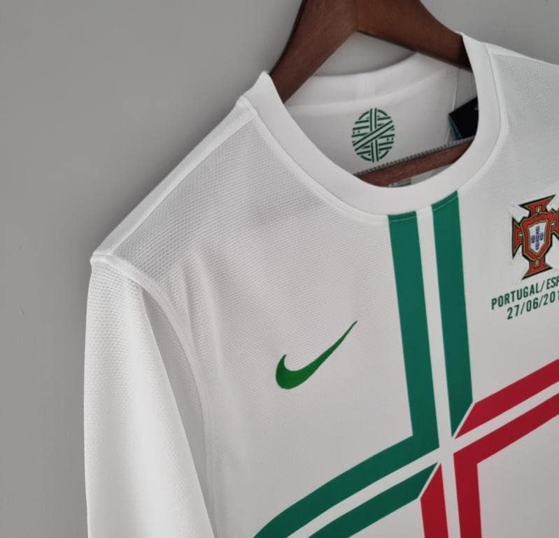Retro Portugal 2012 Long Sleeve Away Soccer Jersey - Image 5
