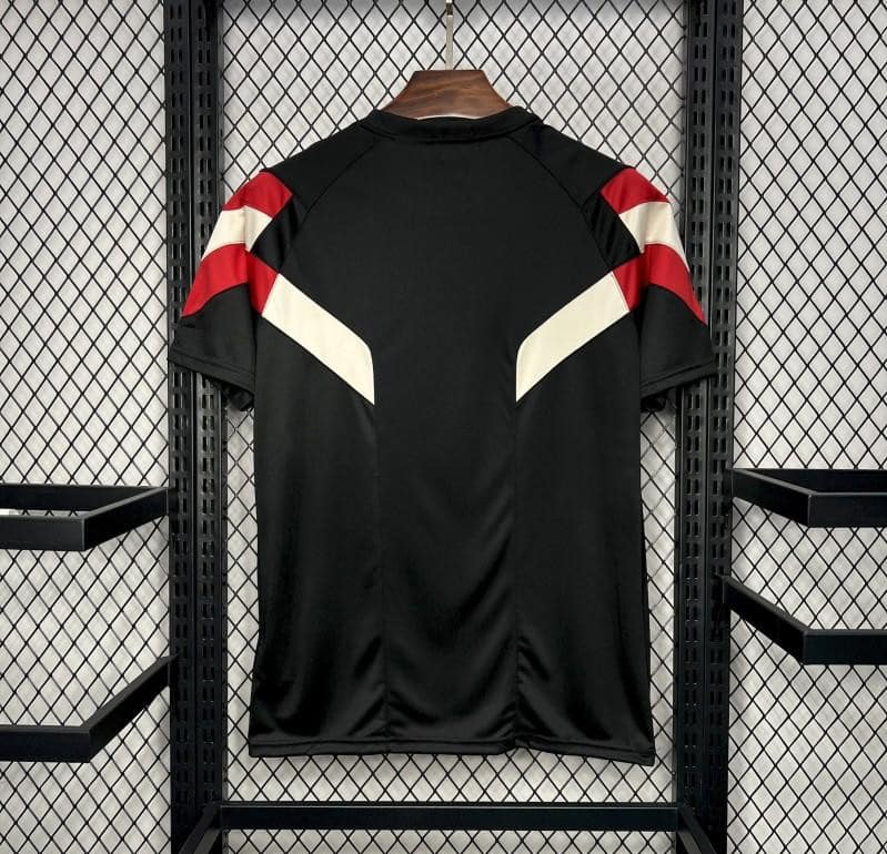 24/25 Manchester United Adidas Originals Black Training Jersey - Image 2